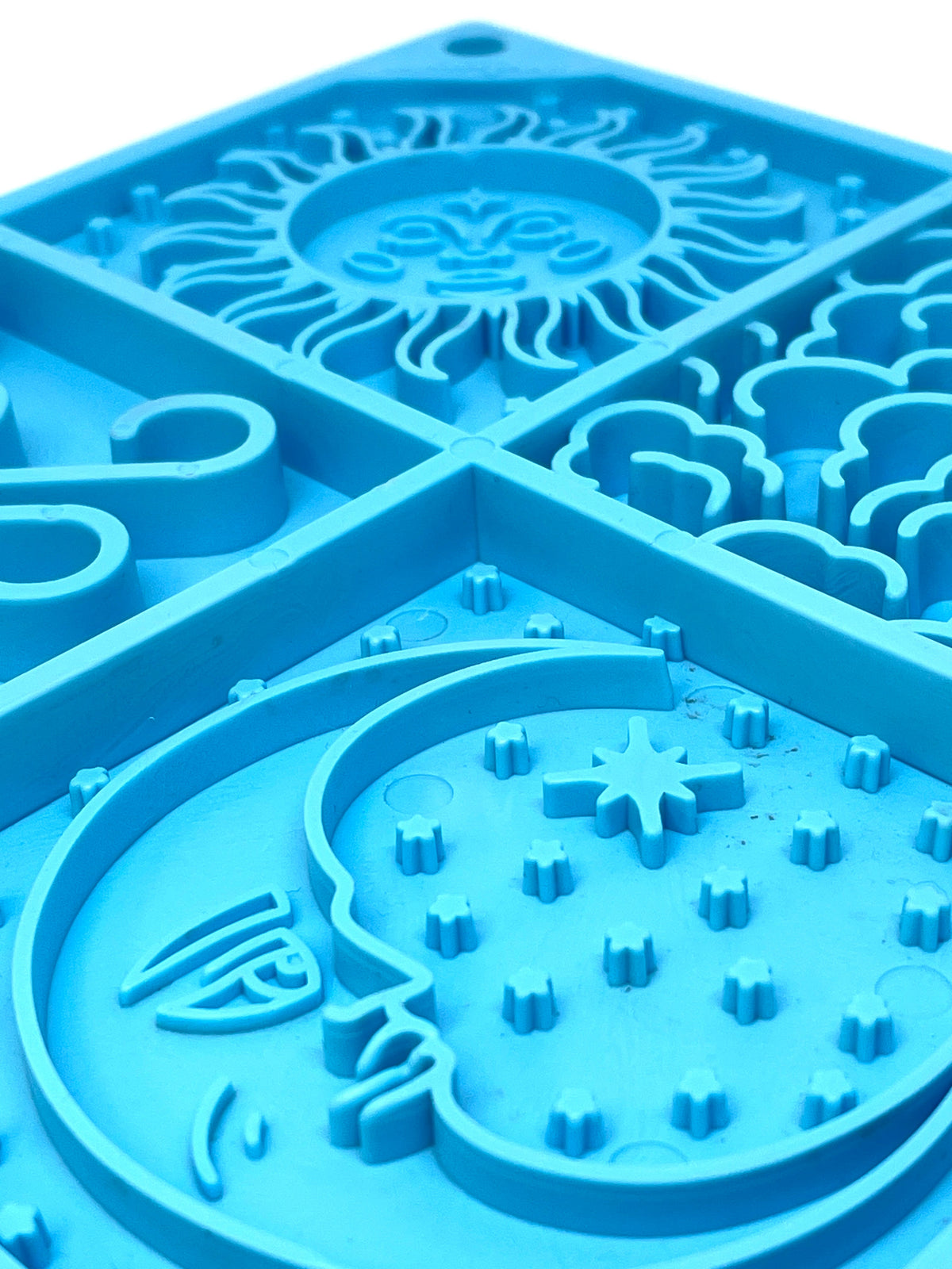 Angled view of the blue Sky lick mat